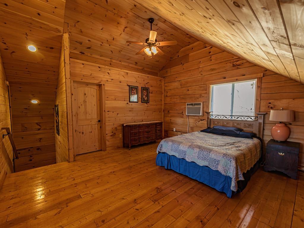 Log Cabin In Smoky Mountains Hotel Сивиървил Стая снимка