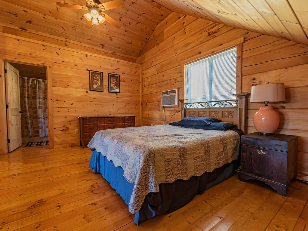 Log Cabin In Smoky Mountains Hotel Сивиървил Стая снимка